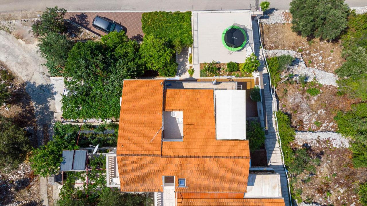 Villa Castello Zrnovo Exterior photo